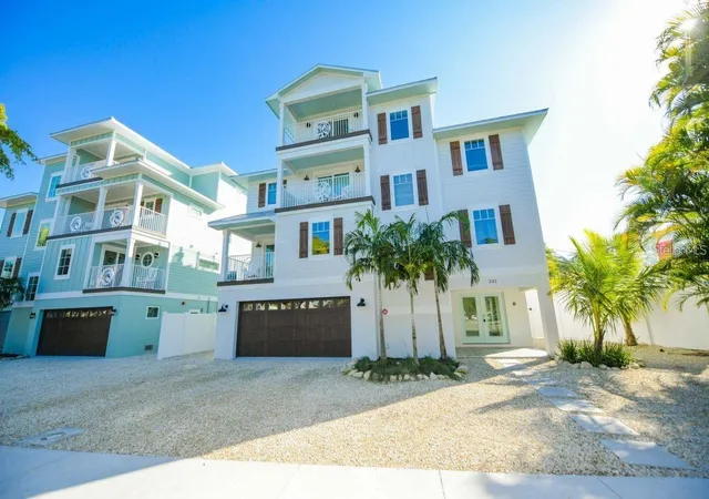 Photo 1 of Single family home for sale at 332 Avenida De Mayo, Sarasota, FL 34242 | MLS# A4687188 | Listing updated on 2026-08-06