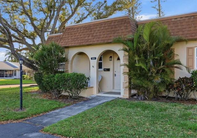 3rd image of 3504 38Th St W, Bradenton, FL 34205 | MLS# A4687189
