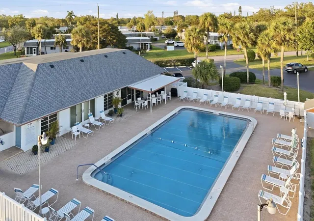 38th image of 3504 38th St W, Bradenton, FL 34205 | MLS# A4687189
