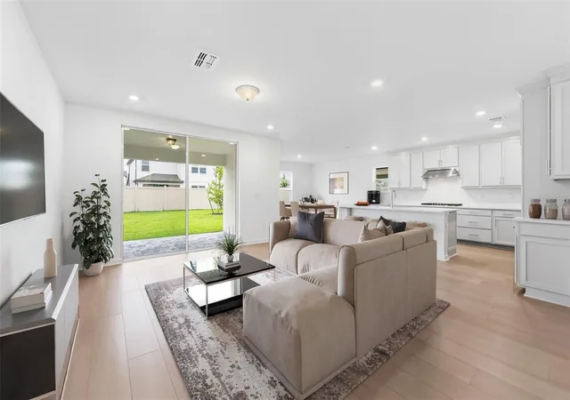 2nd image of 33426 Barnebrook Dr, Wesley Chapel, FL 33545 | MLS# TB8489456