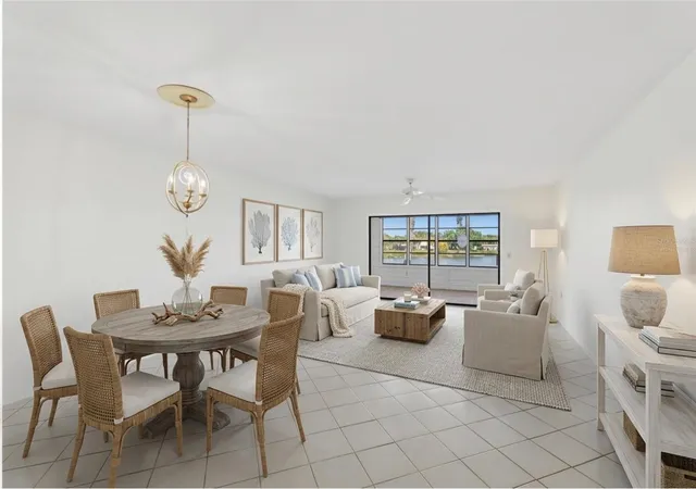 5th image of 211 Lakewood Dr #211, Bradenton, FL 34210 | MLS# A4687200
