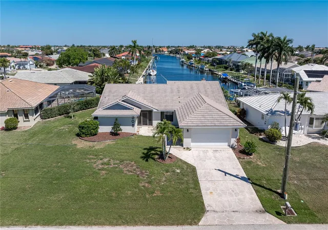2nd image of 308 Colony Point Dr, Punta Gorda, FL 33950 | MLS# C7523811