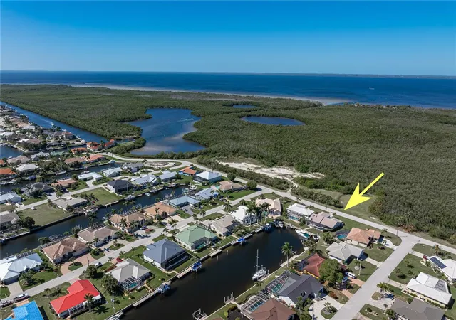 4th image of 308 Colony Point Dr, Punta Gorda, FL 33950 | MLS# C7523811
