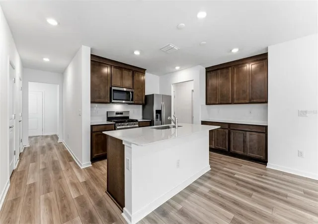 3rd image of 33452 Binding Ties Ln, Wesley Chapel, FL 33545 | MLS# TB8489492