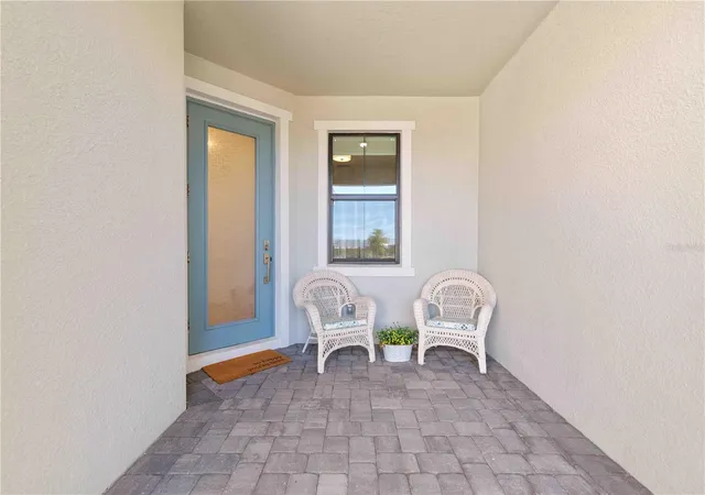 Photo 3 of House for sale at 18516 Dayspring Pl, Venice, FL 34293 | MLS# C7523814 | Listing updated on 2026-10-20
