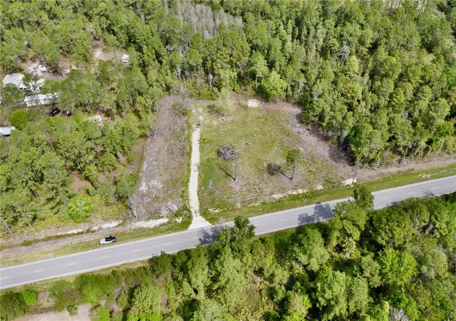 3rd image of 8798 E Hwy 318, Citra, FL 32113 | MLS# OM721326