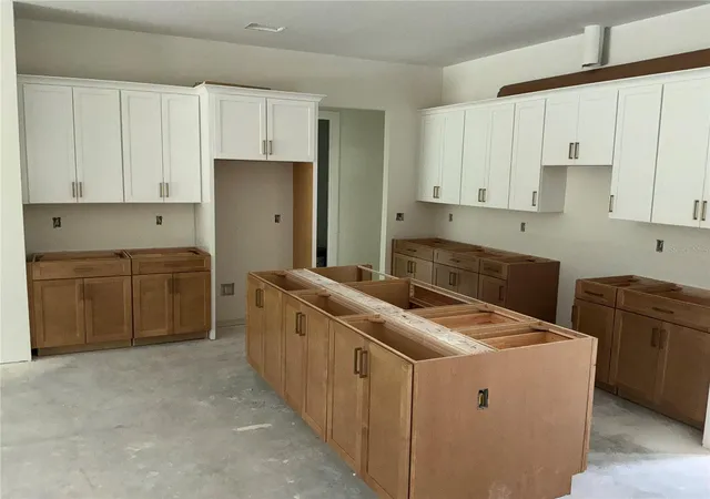 Photo 4 of Single family home for sale at 9149 Trevino Dr, Weeki Wachee, FL 34613 | MLS# W7884146 | Listing updated on 2026-07-24