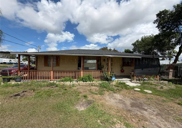 Photo 1 of Single family home for sale at 2300 Smith Rd, Haines City, FL 33844 | MLS# O6392897 | Listing updated on 2026-03-26