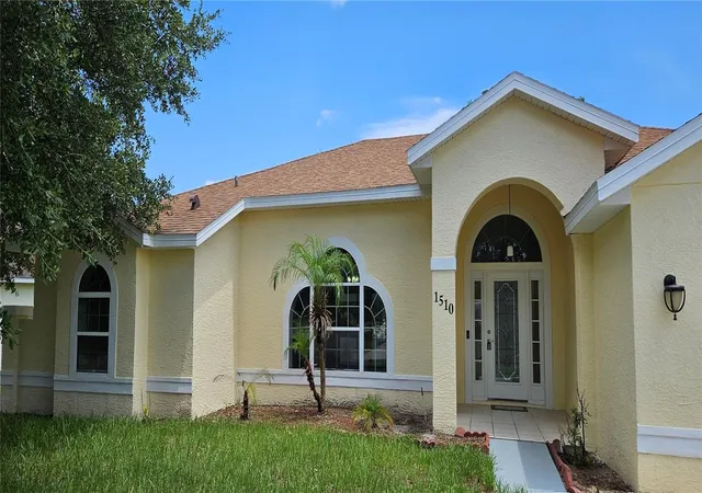 Photo 2 of Single family home for sale at 1510 Gaynor Ct, Deltona, FL 32725 | MLS# V4948069 | Listing updated on 2026-07-27