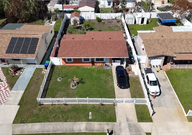 Photo 2 of Single family home for sale at 4401 Edgebrook, Orlando, FL 32809 | MLS# S5146357 | Listing updated on 2026-08-11