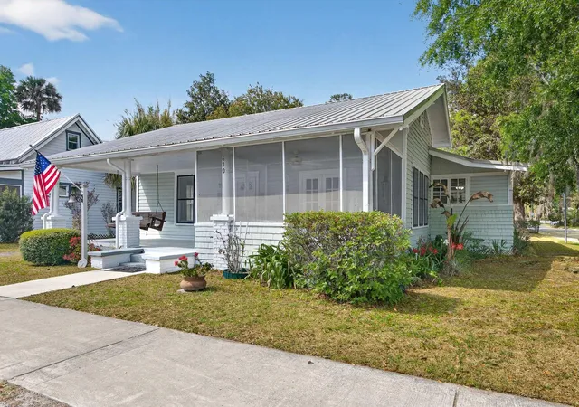 1st image of 630 Ne 6th Ave, Gainesville, FL 32601 | MLS# GC538764