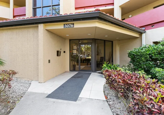 4th image of 3076 Eastland Blvd #210, Clearwater, FL 33761 | MLS# TB8489641