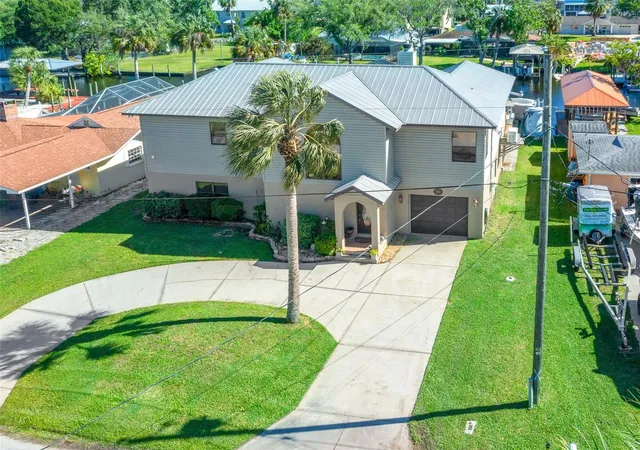 4th image of 2050 Nw 18Th St, Crystal River, FL 34428 | MLS# OM721353