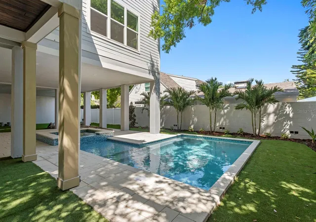 2nd image of 2312 S Occident St, Tampa, FL 33629 | MLS# TB8489653