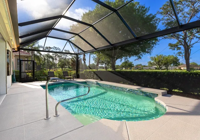 2nd image of 10106 Glenmore Ave, Bradenton, FL 34202 | MLS# A4687251