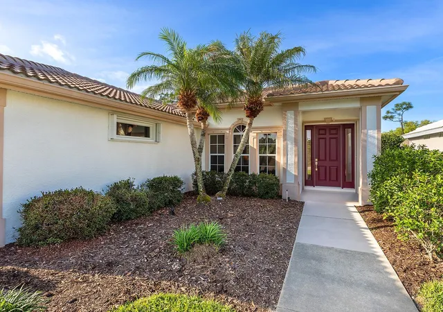 3rd image of 10106 Glenmore Ave, Bradenton, FL 34202 | MLS# A4687251