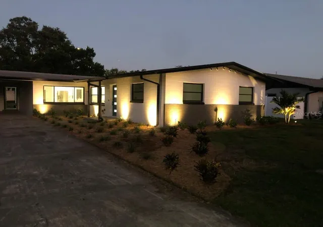 3rd image of 909 Marabon Ave, Orlando, FL 32806 | MLS# O6392979