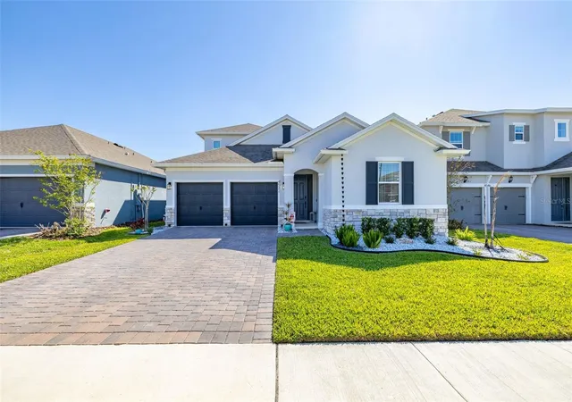 Photo 1 of Single family home for sale at 4542 Lions Gate Ave, Clermont, FL 34711 | MLS# S5146373 | Listing updated on 2026-09-21