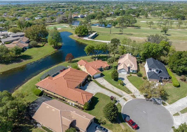 Photo 2 of Single family home for sale at 14050 Fairway Willow Ln, Winter Garden, FL 34787 | MLS# O6392994 | Listing updated on 2026-09-02