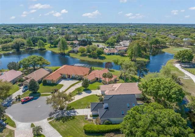 Photo 5 of Single family home for sale at 14050 Fairway Willow Ln, Winter Garden, FL 34787 | MLS# O6392994 | Listing updated on 2026-09-02