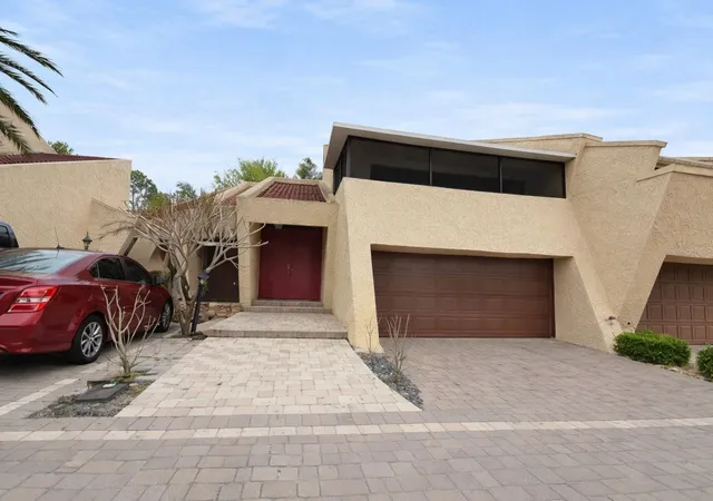 Townhouse for sale at 28 Casarena Ct, WINTER HAVEN, FL 33881 | MLS# S5146381