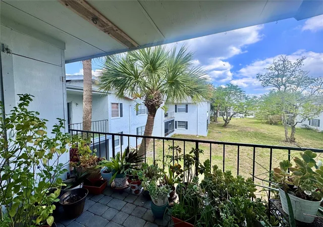 10th image of 6008 Amberly Ave #F63, Orlando, FL 32822 | MLS# O6393033