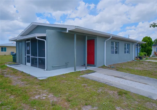 Multi family home for sale at 6231 Coniston Ter, NORTH PORT, FL 34287 | MLS# A4687286