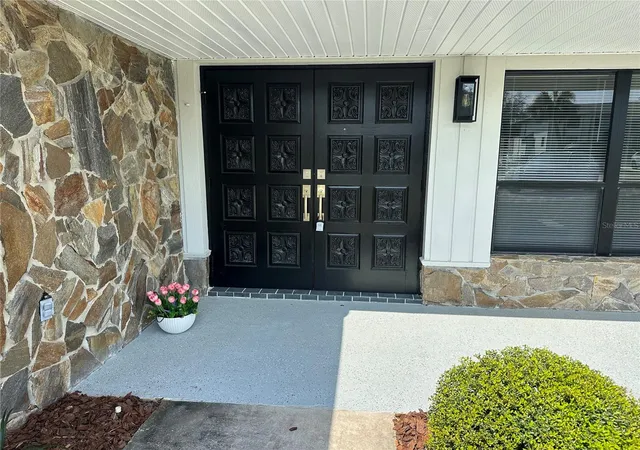 2nd image of 5012 S Deep Water Pt, Homosassa, FL 34448 | MLS# TB8489765