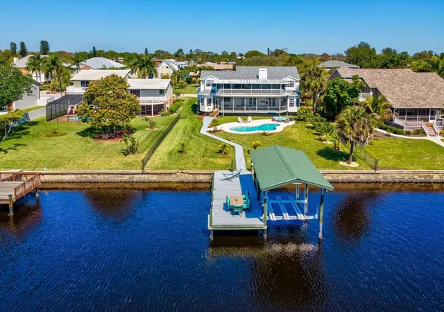 Photo 1 of Single family home for sale at 1414 Deirdre Dr, Ruskin, FL 33570 | MLS# TB8489781 | Listing updated on 2026-09-19