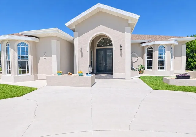 4th image of 2 Long Meadow Rd, Rotonda West, FL 33947 | MLS# C7523853