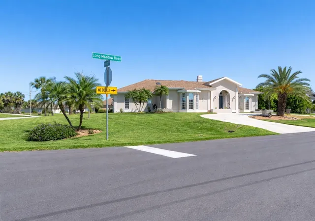 5th image of 2 Long Meadow Rd, Rotonda West, FL 33947 | MLS# C7523853