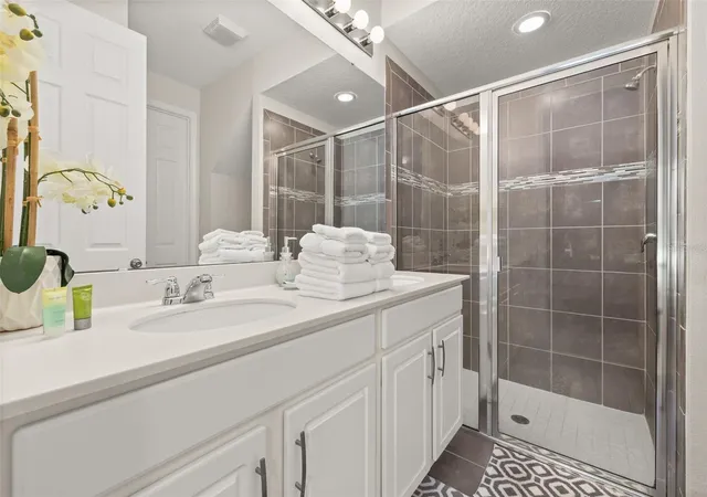 Photo 4 of Townhouse for sale at 1539 Carey Palm Cir, Kissimmee, FL 34747 | MLS# S5146399 | Listing updated on 2026-07-16