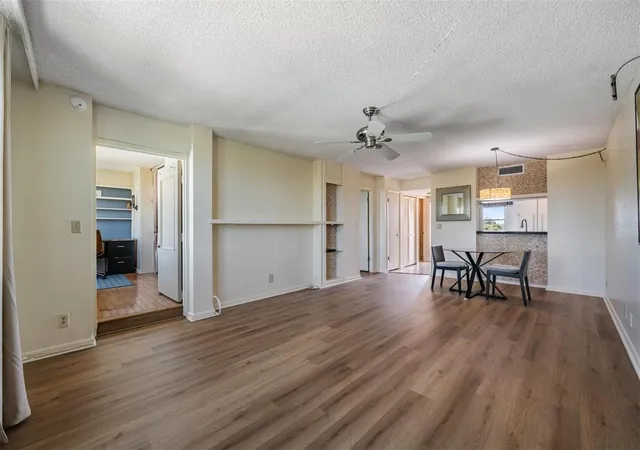Photo 4 of Condo for sale at 2621 Cvs Cay Dr #606, Clearwater, FL 33760 | MLS# TB8489841 | Listing updated on 2026-09-28