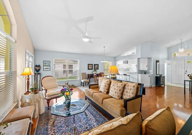 4th image of 1249 Winding Willow Dr, Trinity, FL 34655 | MLS# W7884174