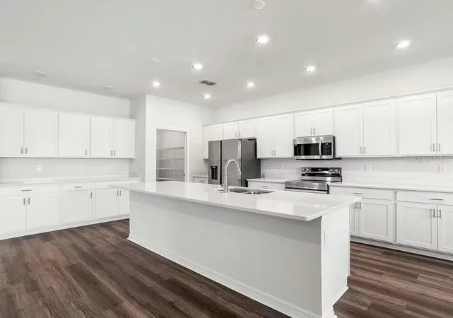 4th image of 8679 Wildflower Field Ln, Wildwood, FL 34785 | MLS# L4960527