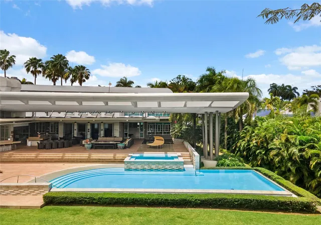 Photo 2 of Mansion for sale at 9 Castaña St, Guaynabo, PR 00968 | MLS# PR9120156 | Listing updated on 2026-03-25
