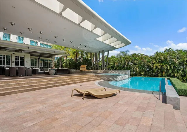 Photo 2 of Single family home for sale at 9 Castaña St, Guaynabo, PR 00968 | MLS# PR9120156 | Listing updated on 2026-03-25