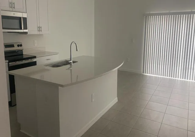Photo 3 of Townhouse for sale at 3606 Mayfair St, Kissimmee, FL 34758 | MLS# O6393215 | Listing updated on 2026-03-30