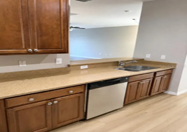 5th image of 8520 Broken Willow Ct, Tampa, FL 33647 | MLS# O6393218