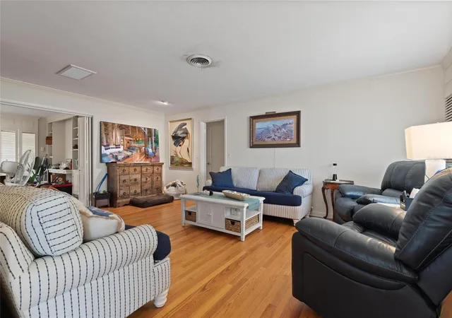 5th image of 502 Hillcrest Ave, Tarpon Springs, FL 34689 | MLS# W7884179
