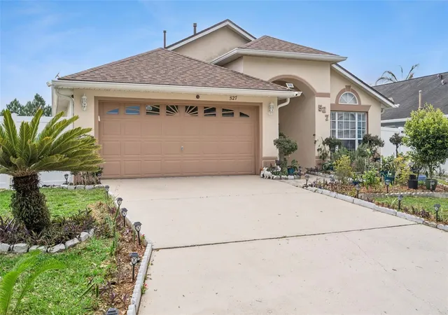 Photo 2 of Single family home for sale at 527 Durango Loop St, Davenport, FL 33897 | MLS# O6393230 | Listing updated on 2026-10-07