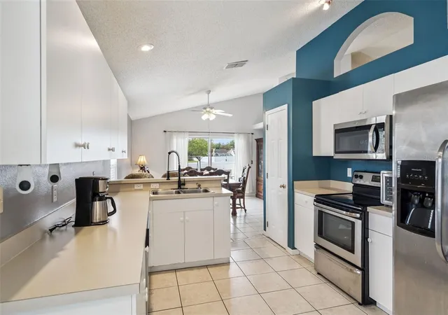 Photo 4 of Single family home for sale at 527 Durango Loop St, Davenport, FL 33897 | MLS# O6393230 | Listing updated on 2026-10-07