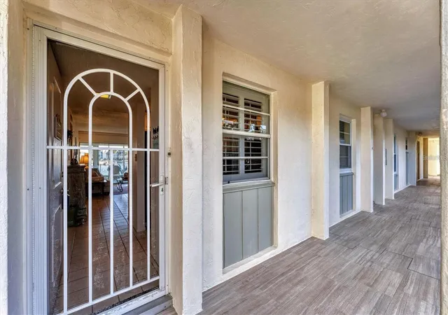 Homes for sale in Longboat Key, FL | 4350 Chatham Dr #106, Longboat Key, FL 34228 | MLS# A4687361