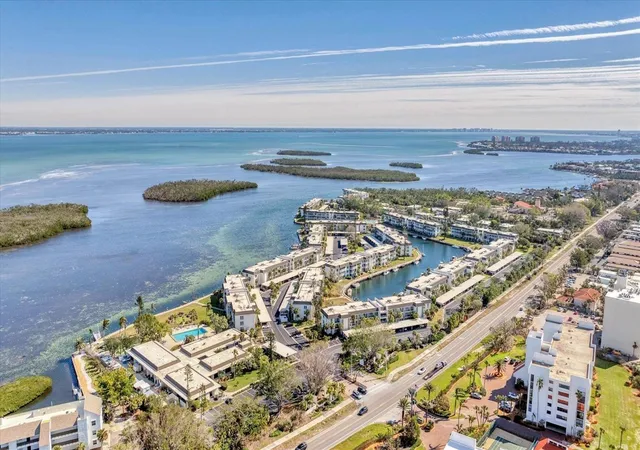 Homes for sale in Longboat Key, FL | 4350 Chatham Dr #106, Longboat Key, FL 34228 | MLS# A4687361