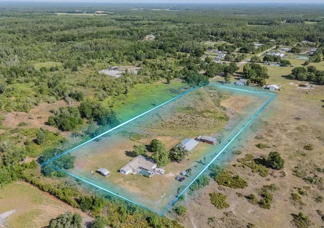 Photo 3 of Manufactured home for sale at 6606 Gator Ranch St, Plant City, FL 33565 | MLS# TB8490007 | Listing updated on 2026-08-27