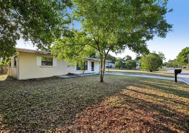 Homes for sale in Clearwater, FL | 1415 Wood Ave, Clearwater, FL 33755 | MLS# TB8490045
