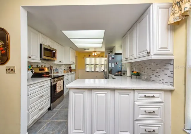 2nd image of 1605 Leland Dr, Sun City Center, FL 33573 | MLS# TB8490070