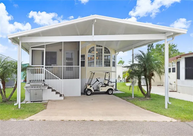 3rd image of 3333 26Th Ave E #1104, Bradenton, FL 34208 | MLS# A4687376