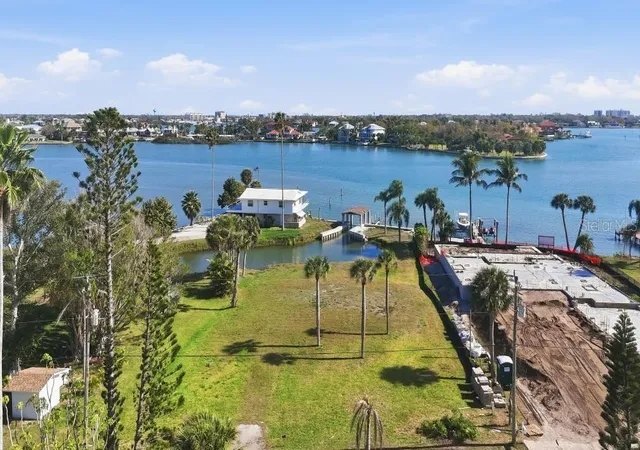 10th image of Bayview Pkwy #0, Nokomis, FL 34275 | MLS# O6393301