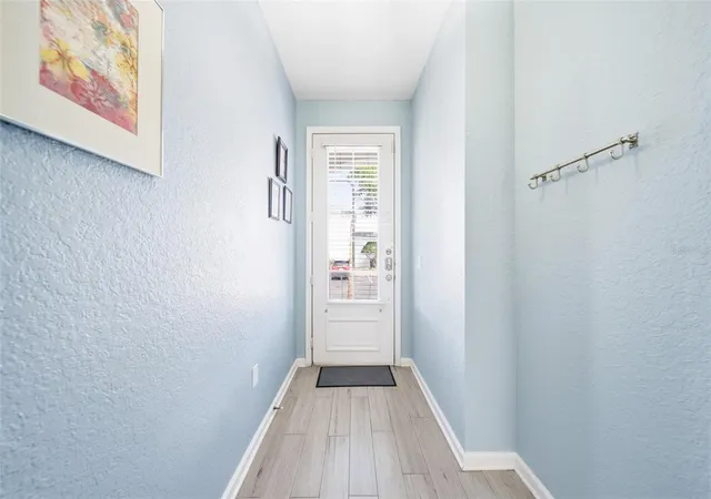 Photo 4 of Townhouse for sale at 2556 Renshaw St, Kissimmee, FL 34747 | MLS# O6393304 | Listing updated on 2026-08-22